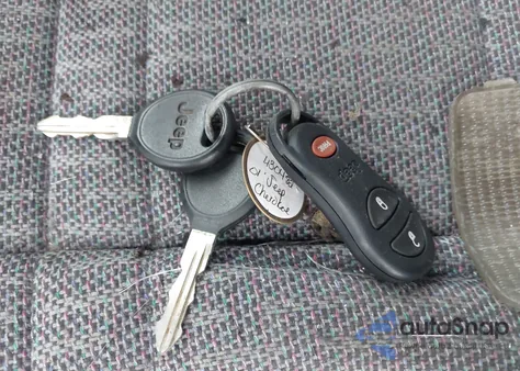 2001 Jeep Cherokee Sport z USA, uszkodzony, nr VIN 1J4FF48S01L590555